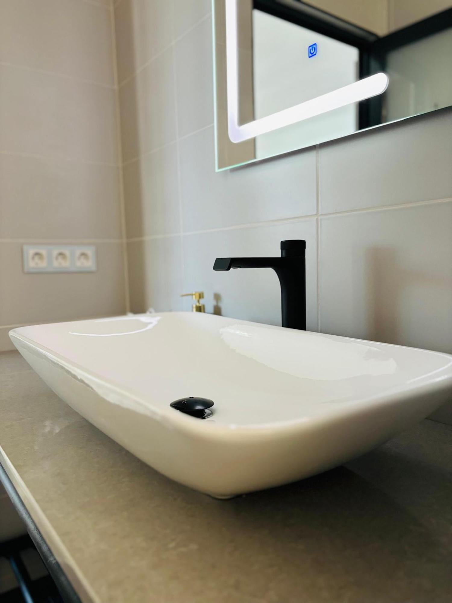 Amos Apartment-Ultracentral-Free Parking Kaloşvar Dış mekan fotoğraf